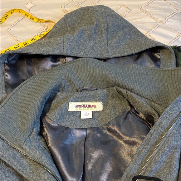 Hydraulic Coat - Picture 4 of 14